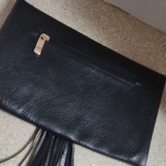 Black Vegan zippered Clutch Purse              P1 - Picture 7 of 9